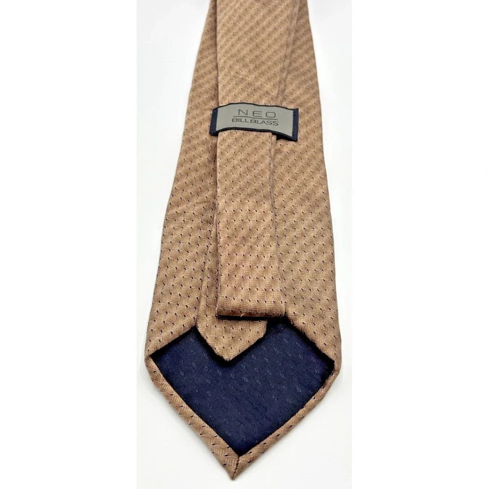 NEO Bill Blass Men's Silk Tie Beige Tan Navy Blue Geometric Basketweave